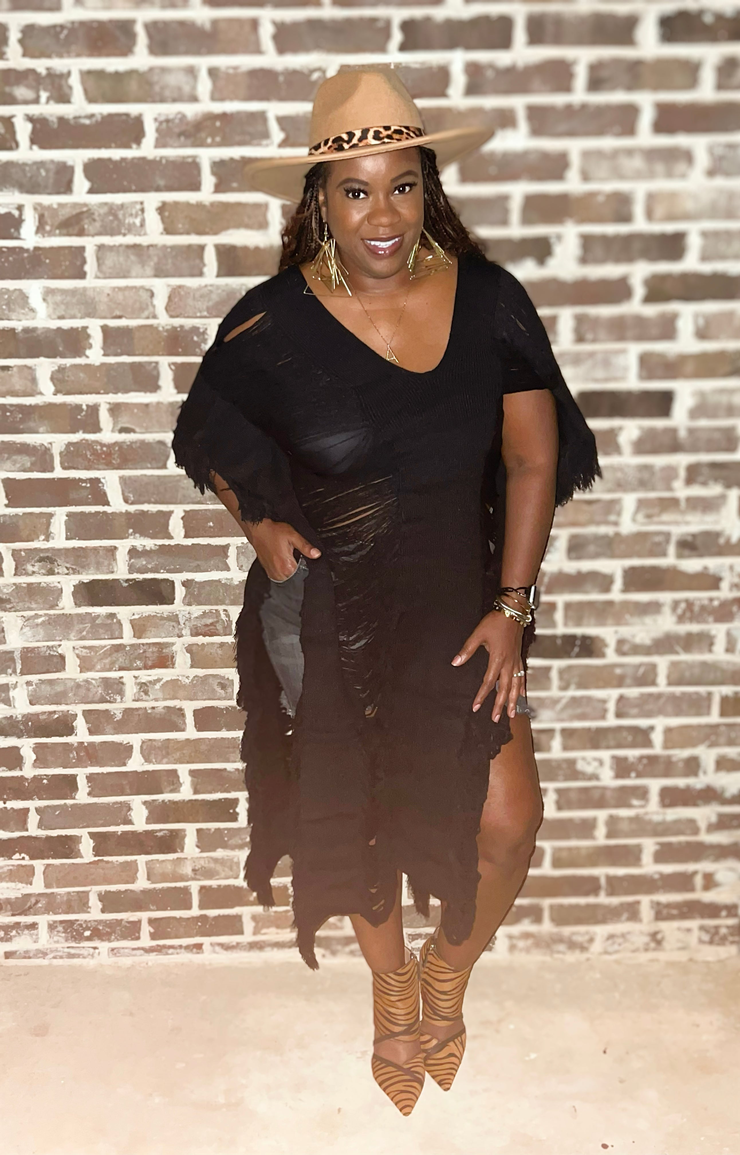 GOOD TROUBLE DISTRESSED DRESS - BLACK