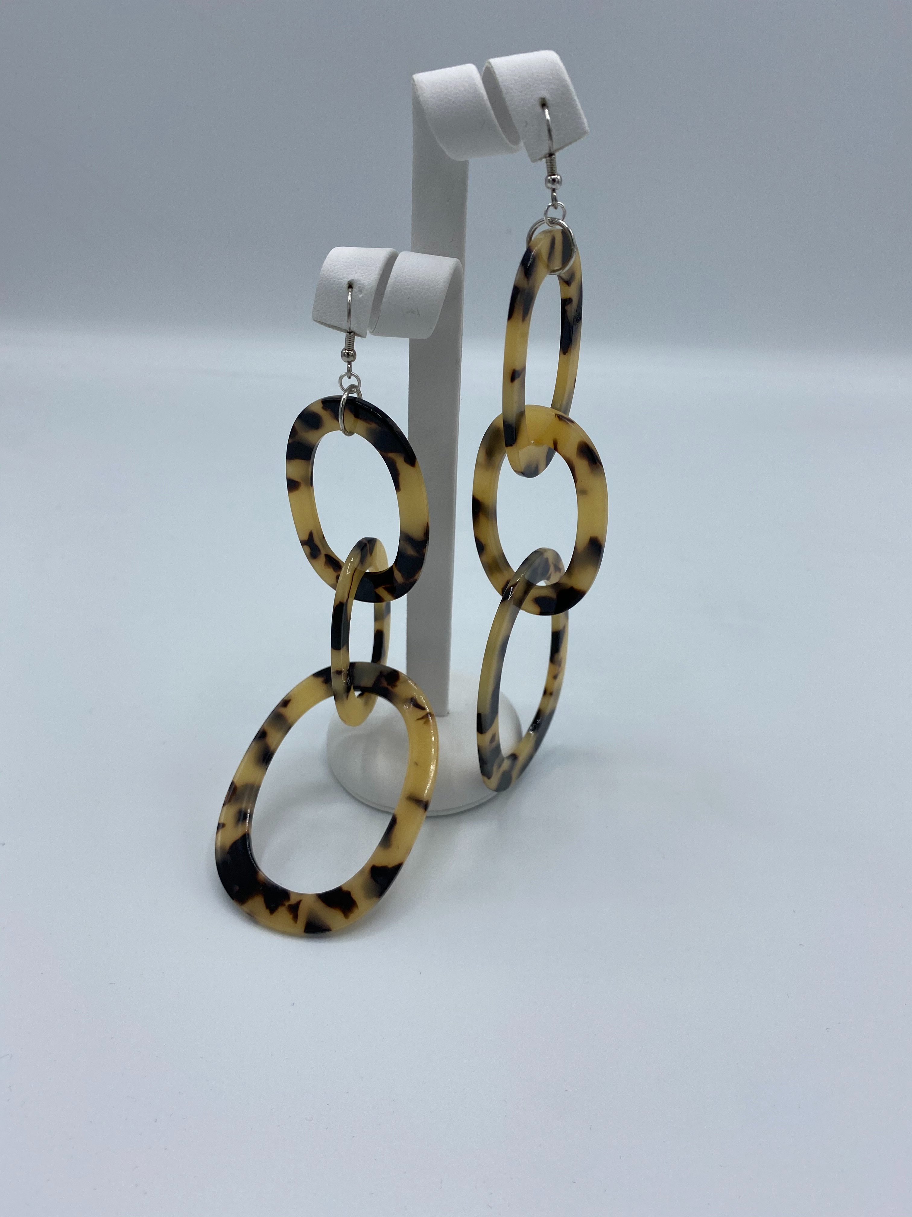 OVAL TRI-LINK LEOPARD EARRINGS